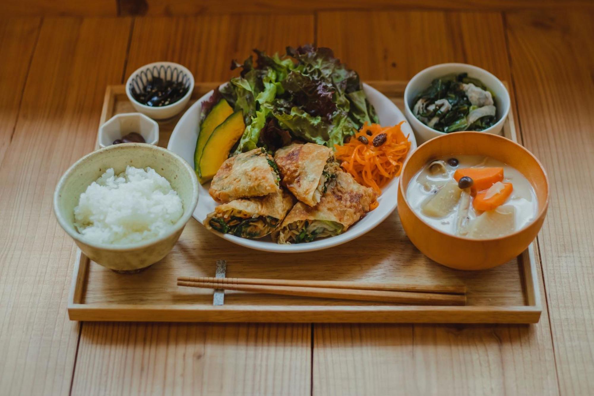 Ten To Sen Guesthouse Takamatsu Zewnętrze zdjęcie